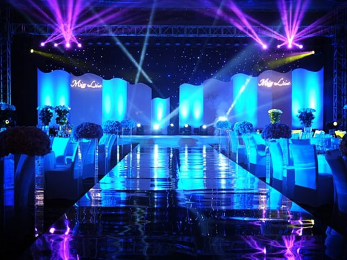 婚禮舞臺(tái)搭建